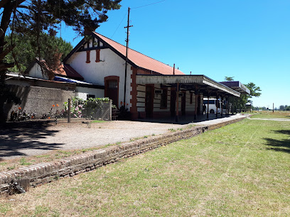 Estación de Tren Nicanor Otamendi en Cmte. Nicanor Otamendi